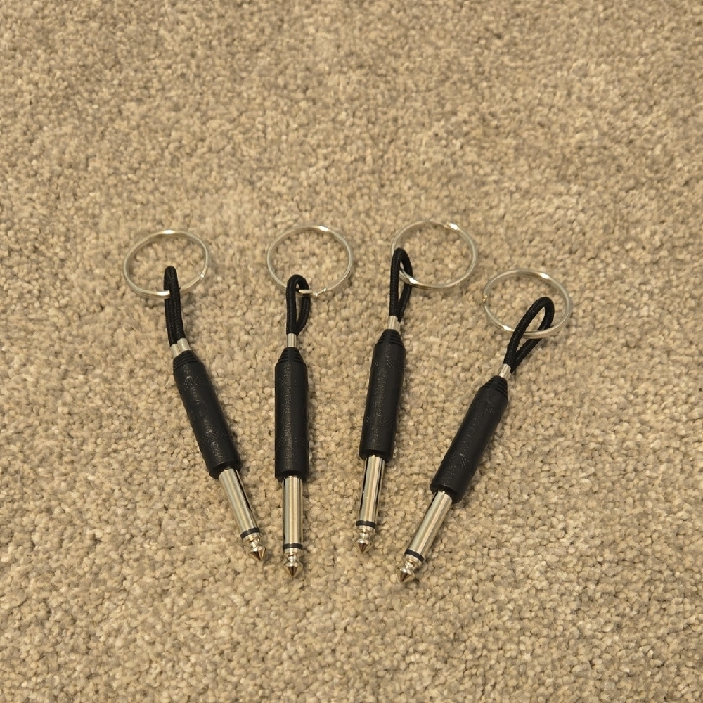 4pk Guitar Plug Keychain